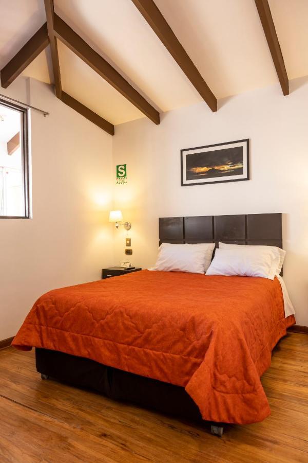 Hostal & Apartments El Triunfo Cusco Bagian luar foto