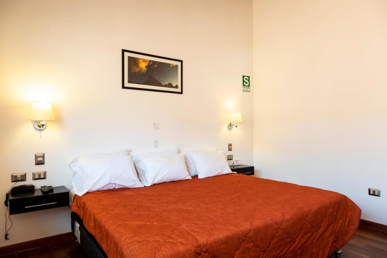 Hostal & Apartments El Triunfo Cusco Bagian luar foto