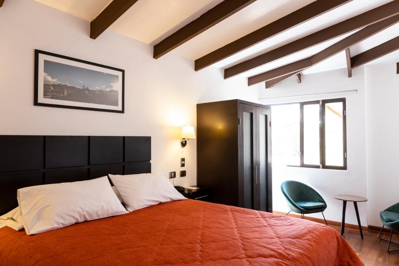 Hostal & Apartments El Triunfo Cusco Bagian luar foto