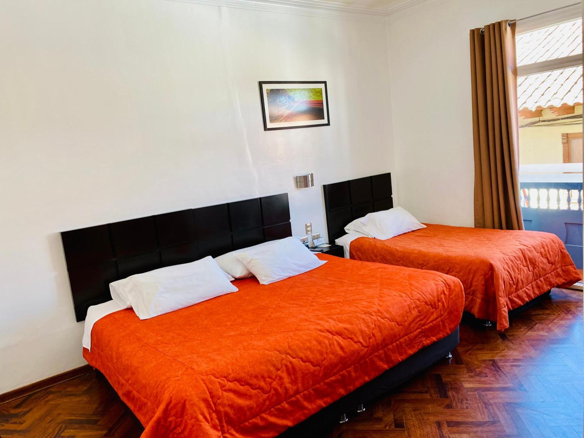 Hostal & Apartments El Triunfo Cusco Bagian luar foto