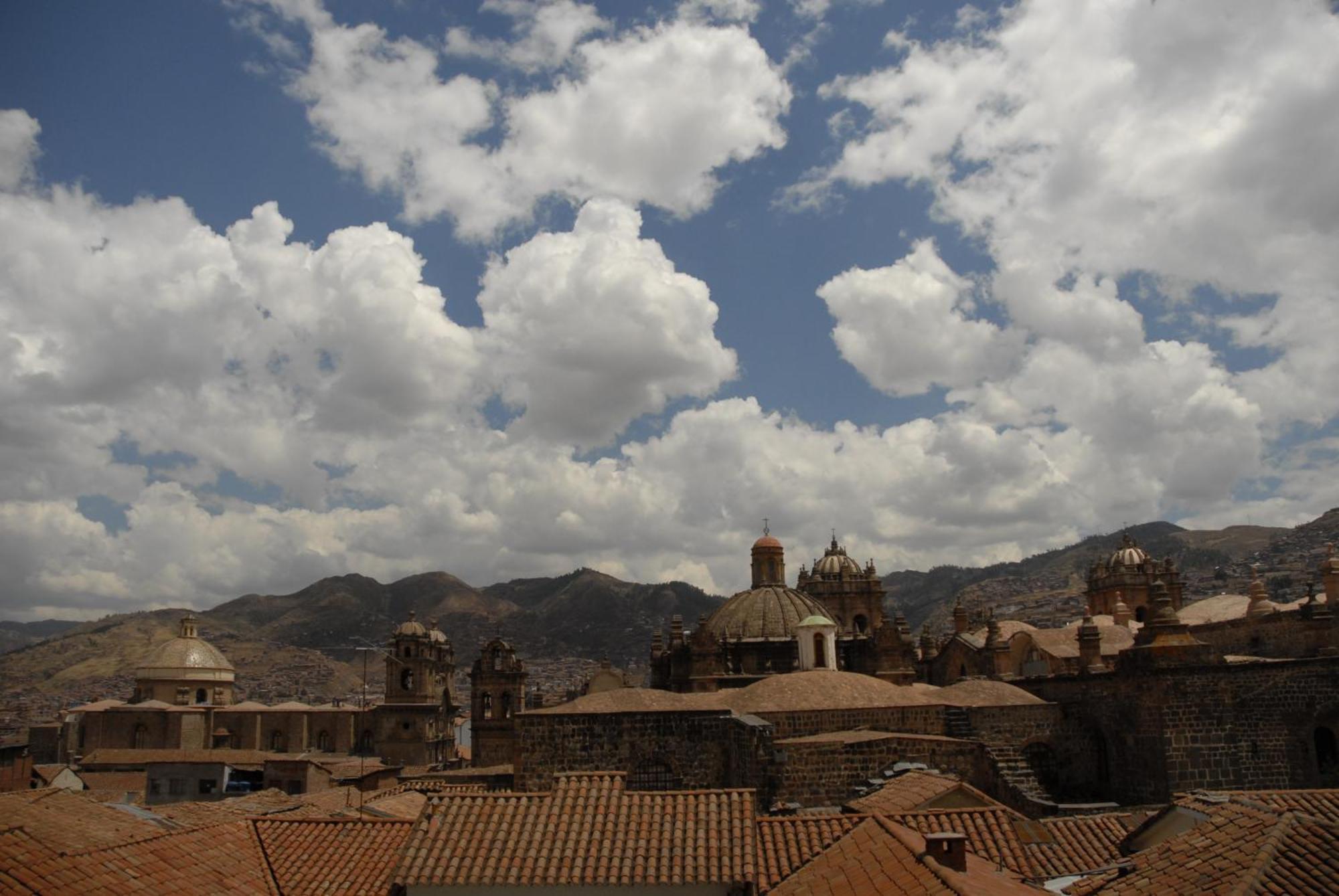 Hostal & Apartments El Triunfo Cusco Bagian luar foto