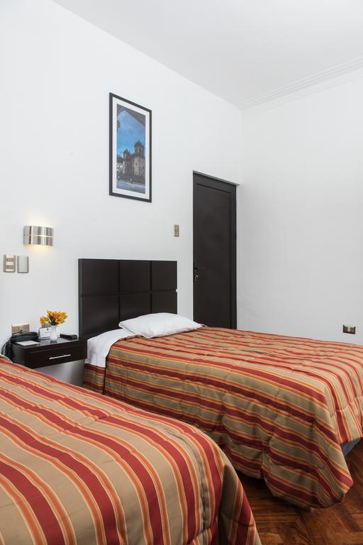 Hostal & Apartments El Triunfo Cusco Bagian luar foto
