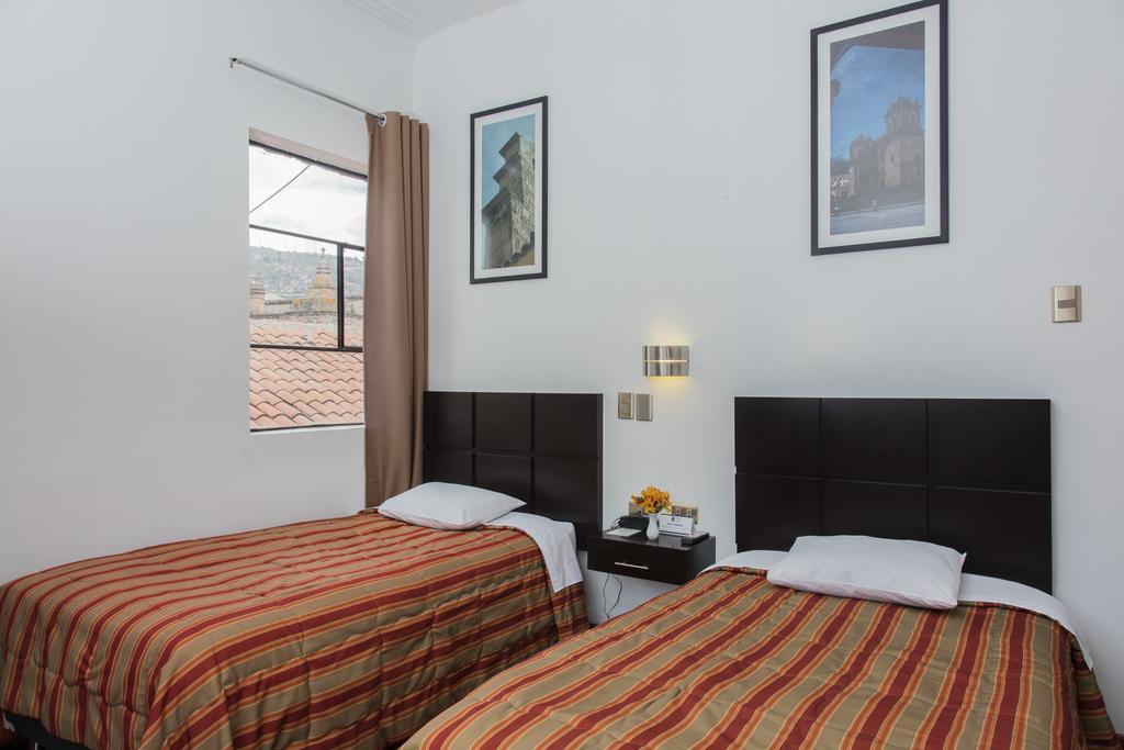 Hostal & Apartments El Triunfo Cusco Bagian luar foto