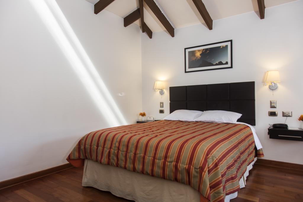 Hostal & Apartments El Triunfo Cusco Bagian luar foto