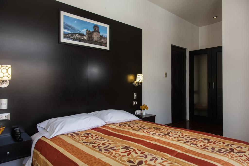 Hostal & Apartments El Triunfo Cusco Bagian luar foto